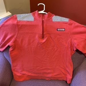 Lightly worn limited edition Vineyard Vines Shep Pullover Sweatshirt- size M